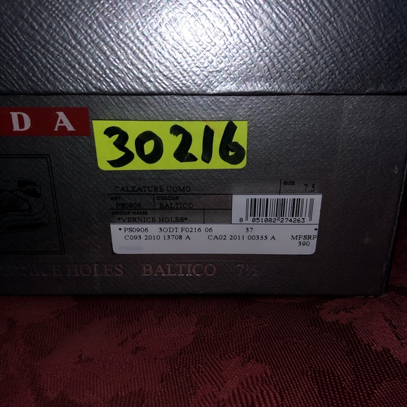 Men’s Prada’s - Picture 6 of 8